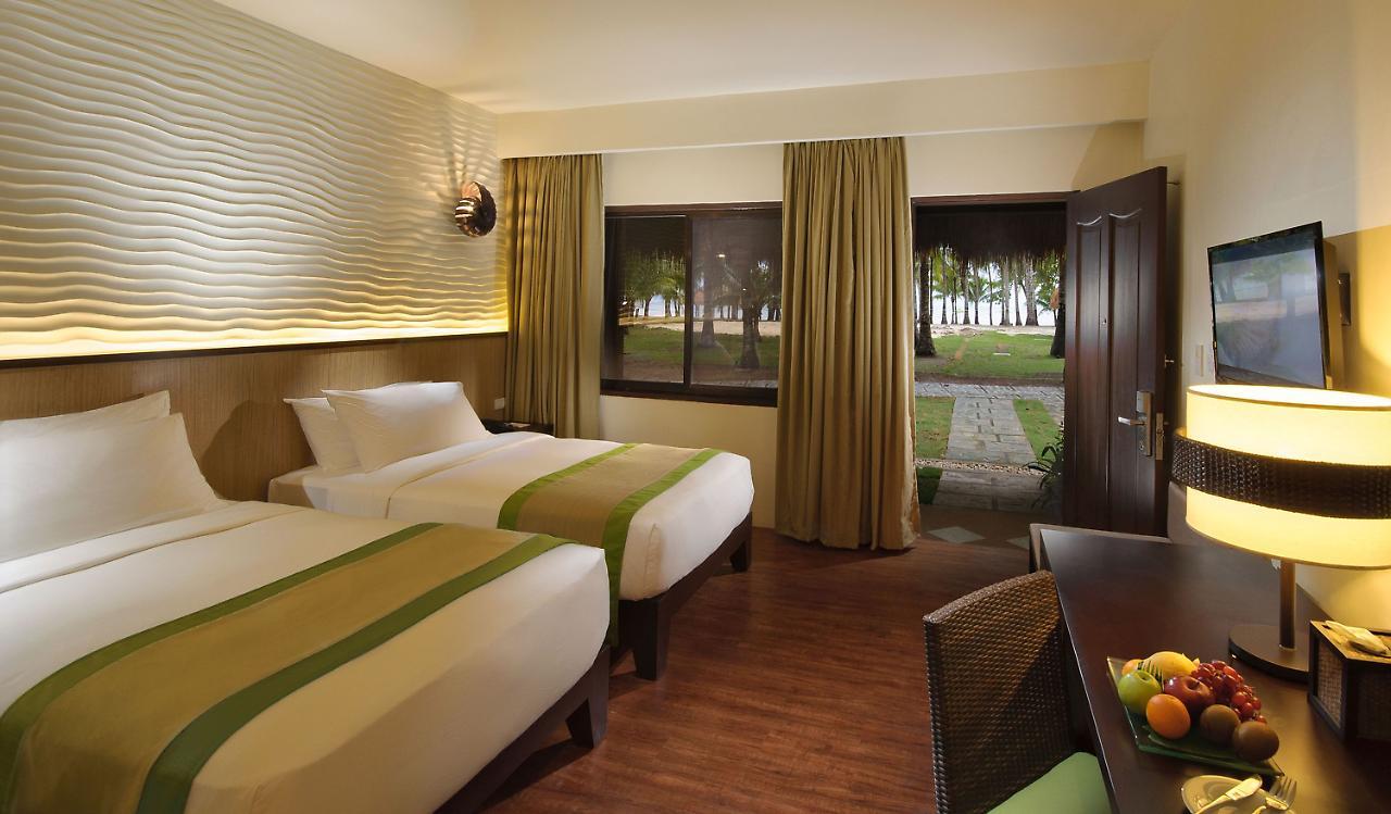 Oceanica Resort Panglao, Bohol Eksteriør billede Deluxe Room