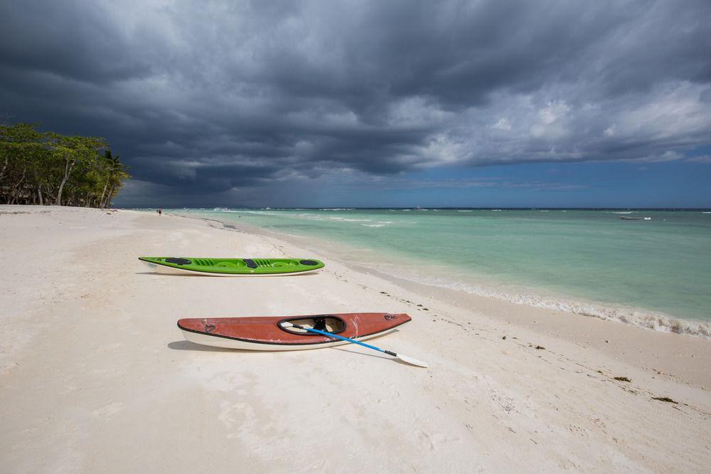 Oceanica Resort Panglao, Bohol Eksteriør billede Beach on the island of Providência