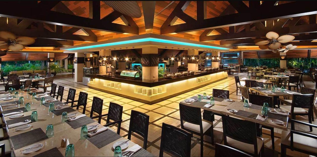 Oceanica Resort Panglao, Bohol Eksteriør billede The restaurant