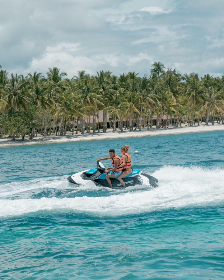 Oceanica Resort Panglao, Bohol Eksteriør billede Jet skiing in Cancun, Mexico