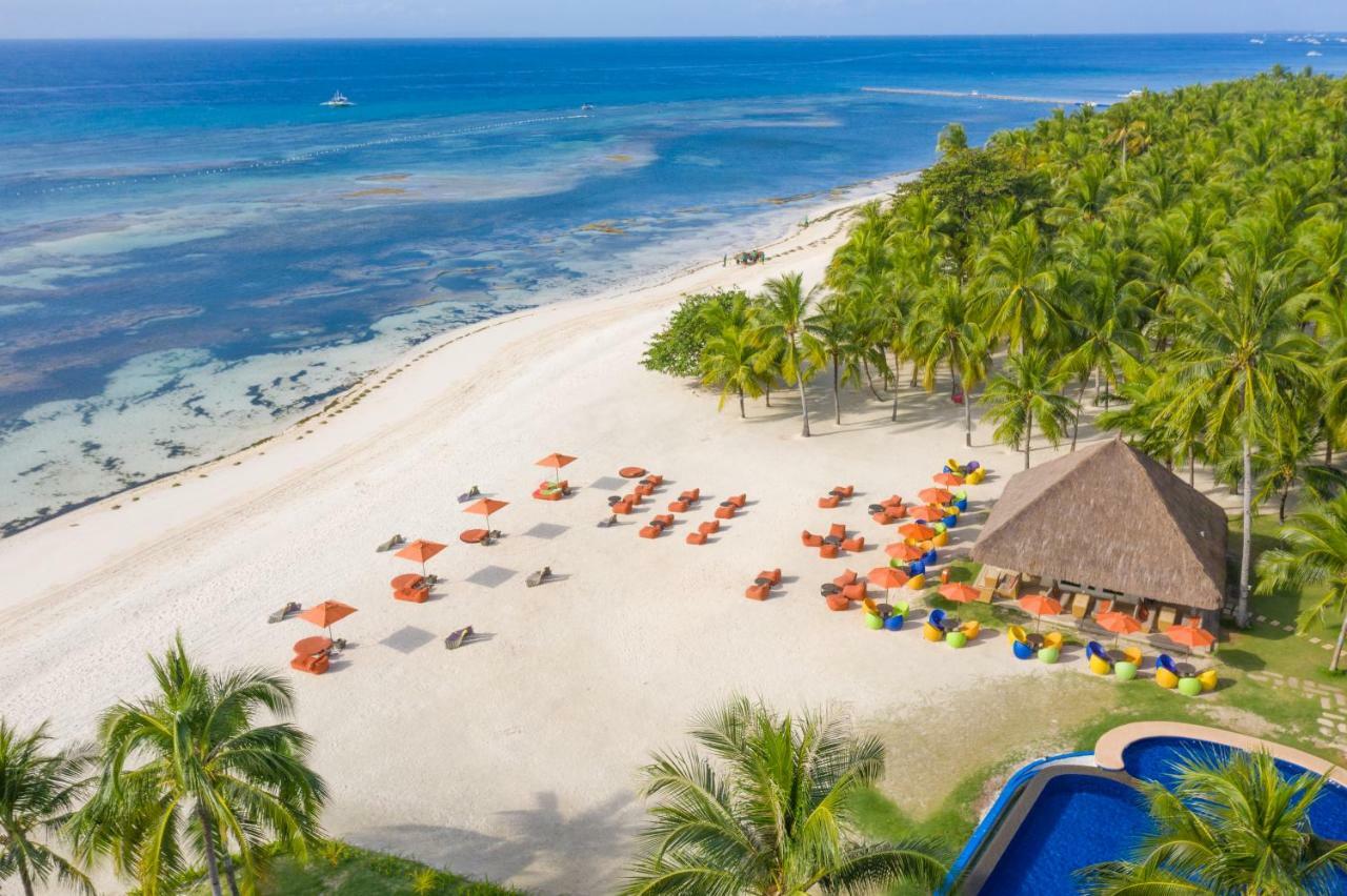Oceanica Resort Panglao, Bohol Eksteriør billede Aerial view of the beach at the resort
